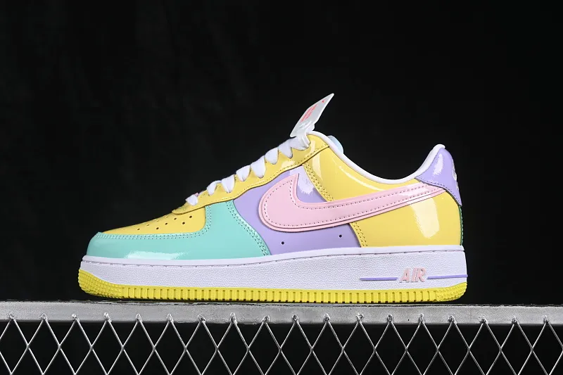 All categories Nk Air Force 1 Air Force series Nk Air Force 1 Low Air Force low-top Nike Air Force 1'07 Low patent leather color matching Air Force 1 low-top casual sneakers IQ9706-701